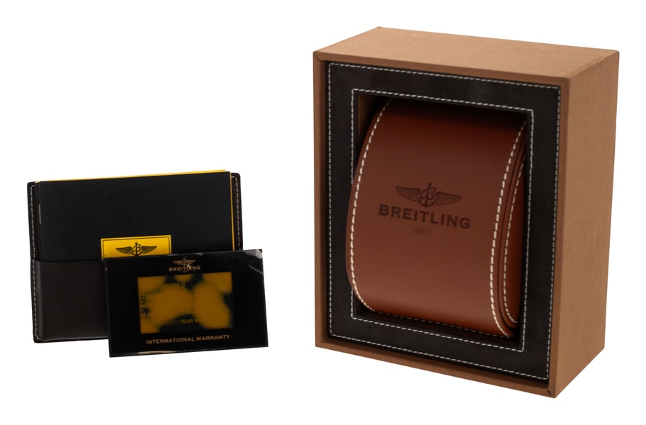 Breitling Super Avenger II A13371